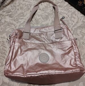 🩷👛🩷 Shimmering Kipling Frosted Iridescent Blush Pink Utility Handbag